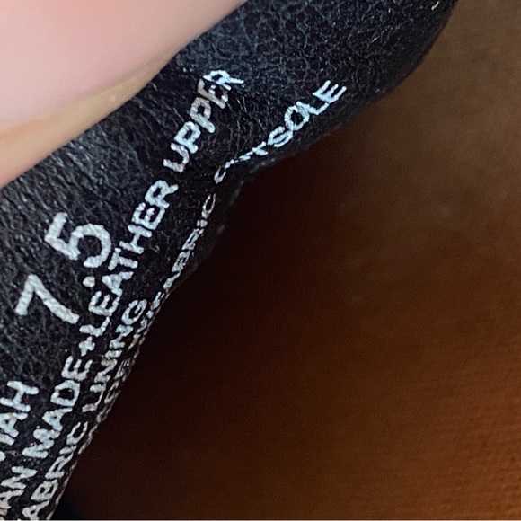 Yellow Box Oleviah - Picture 9 of 9